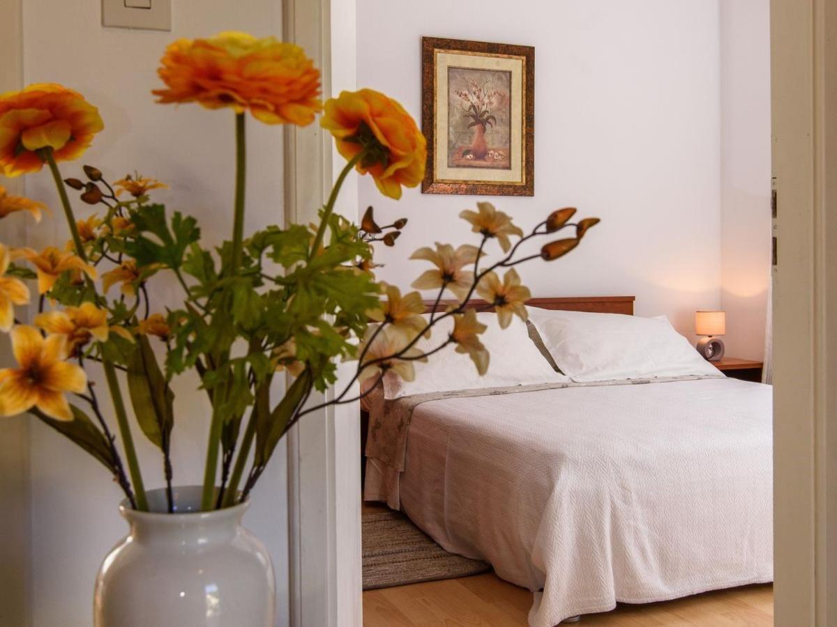 Apartments Beba - Peaceful Location Traù Esterno foto