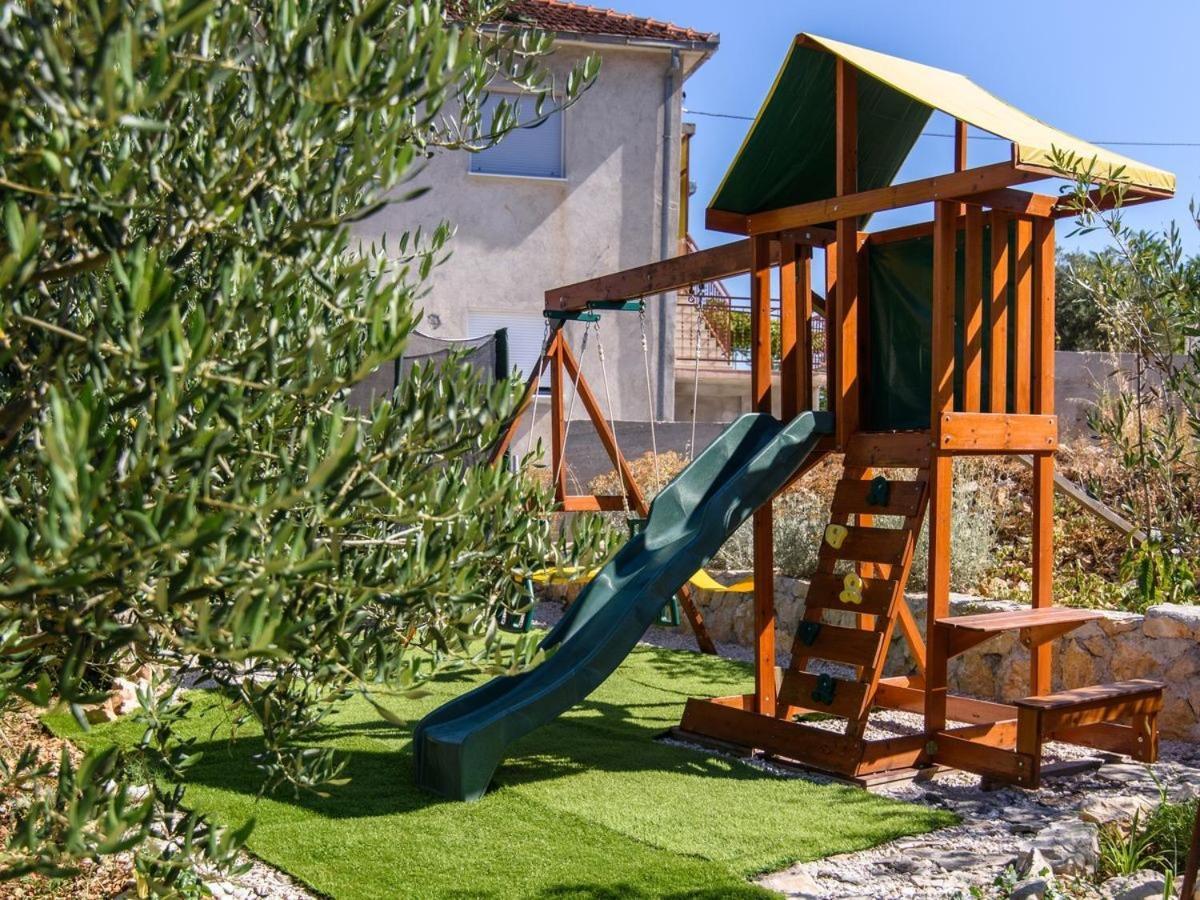 Apartments Beba - Peaceful Location Traù Esterno foto
