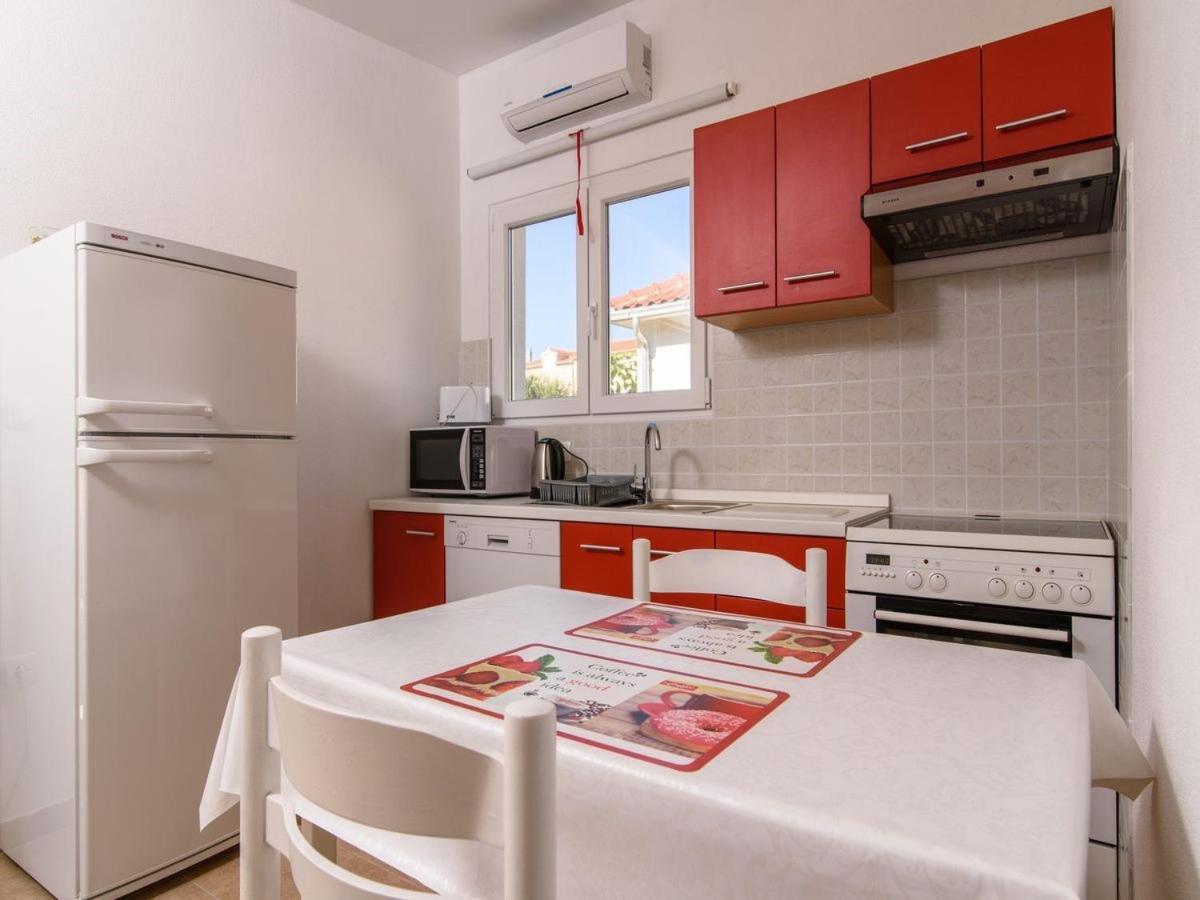 Apartments Beba - Peaceful Location Traù Esterno foto